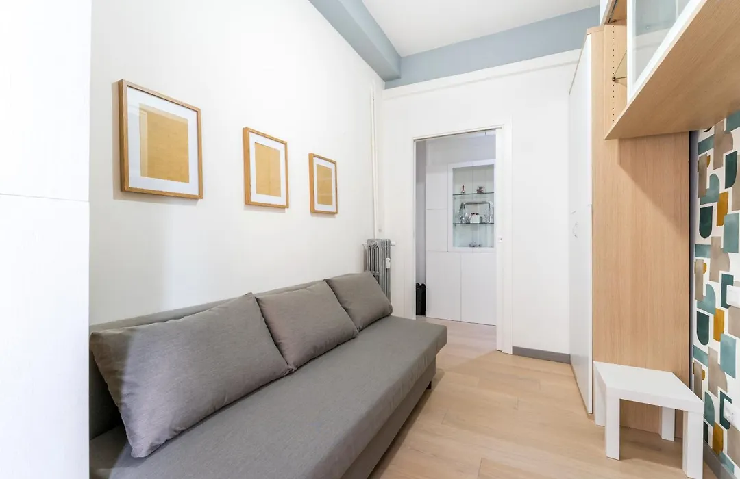 Silver Dream Cornelia, Elegant Apt With Car Park-1